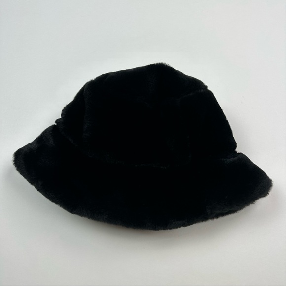 Black Faux Fur Bucket Hat - Picture 4 of 5